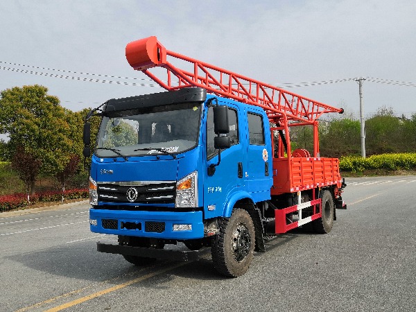 東風(fēng)華神雙排座3型汽車鉆機
